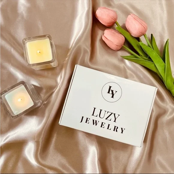 Fabulous Cuban Link Studded Colorful Hearts CZ Necklace in Gold - Picture 8 of 9